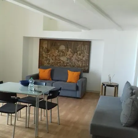 Apartment House Efria *